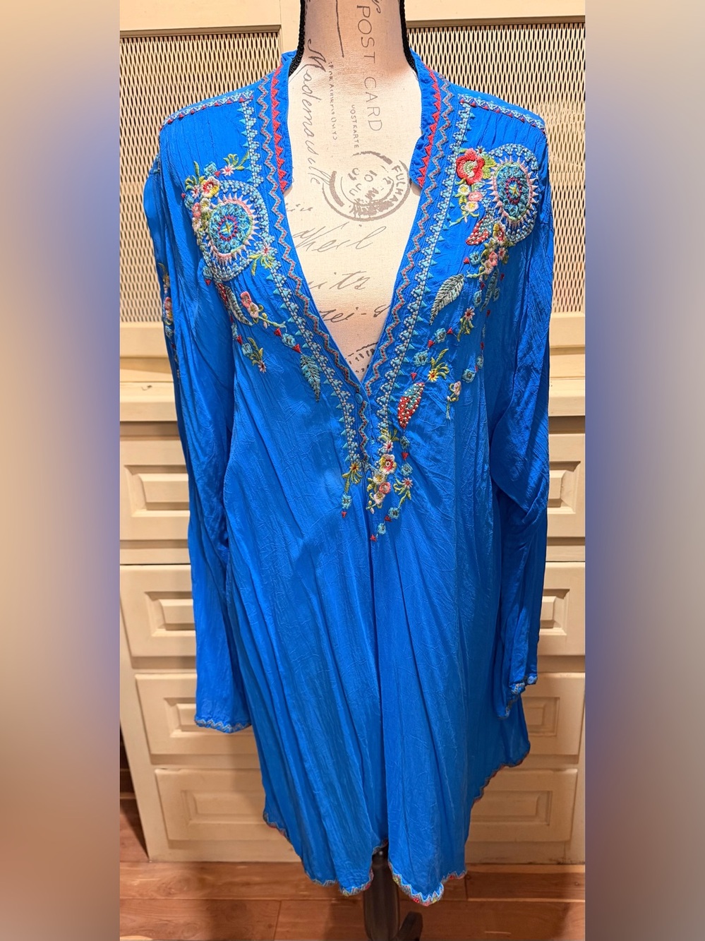 NWT Johnny Was “Vanessa” Embroidered Cupra Tunic Blouse